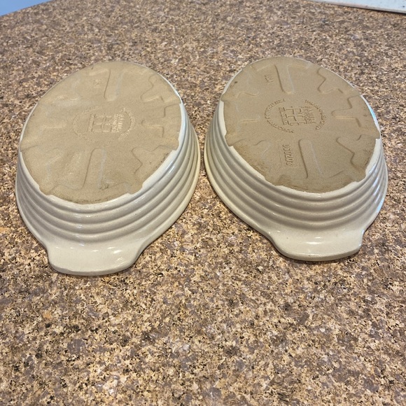 2 Pampered Chef Stonewear New Traditions Collection USA Oval Baking Dishes USED - Picture 10 of 16